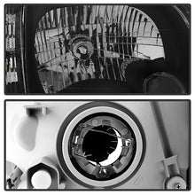 Load image into Gallery viewer, xTune Toyota Tundra Double Cab 05-06 OEM Style Headlights & Corner Lights Black HD-JH-TTUN05-AM-BK