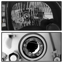 Load image into Gallery viewer, xTune Toyota Tundra Double Cab 05-06 OEM Style Headlights & Corner Lights Black HD-JH-TTUN05-AM-BK