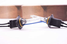 Load image into Gallery viewer, 9006: Morimoto XB HID Bulbs (Pair)