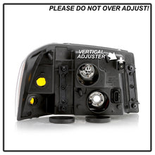Load image into Gallery viewer, xTune 02-09 GMC Envoy OEM Style Headlights - Black (HD-JH-GEN02-AM-BK)