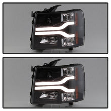Load image into Gallery viewer, Spyder Chevy Silverado 1500 07-13 Version 3 Projector Headlights - Black PRO-YD-CS07V3-LBDRL-BK
