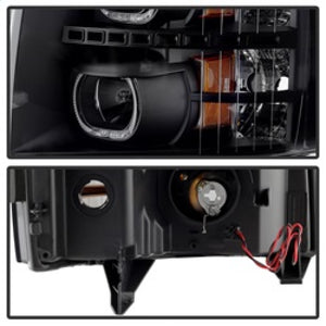 Xtune Chevy Silverado 1500/2500/3500 07-13 LED Halo Projector Headlights Black PRO-JH-CSIL07-CFB-BK