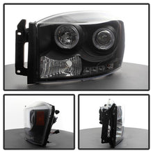 Load image into Gallery viewer, Spyder Dodge Ram 1500 06-08/Ram 2500 06-09 Projector Headlights LED Halo LED Blk PRO-YD-DR06-HL-BK