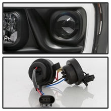Load image into Gallery viewer, Spyder Dodge Ram 1500 06-08 V2 Projector Headlights - Light Bar DRL - Black (PRO-YD-DR06V2-LB-BK)